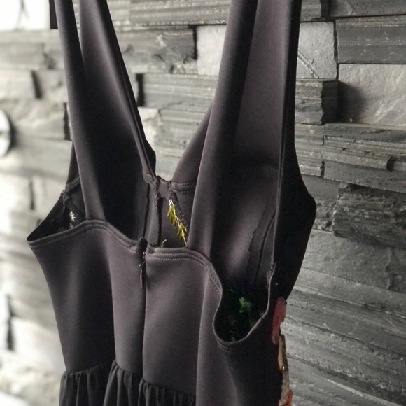 Clover canyon neoprene bra/ tropical embroideries - Picture 5 of 7